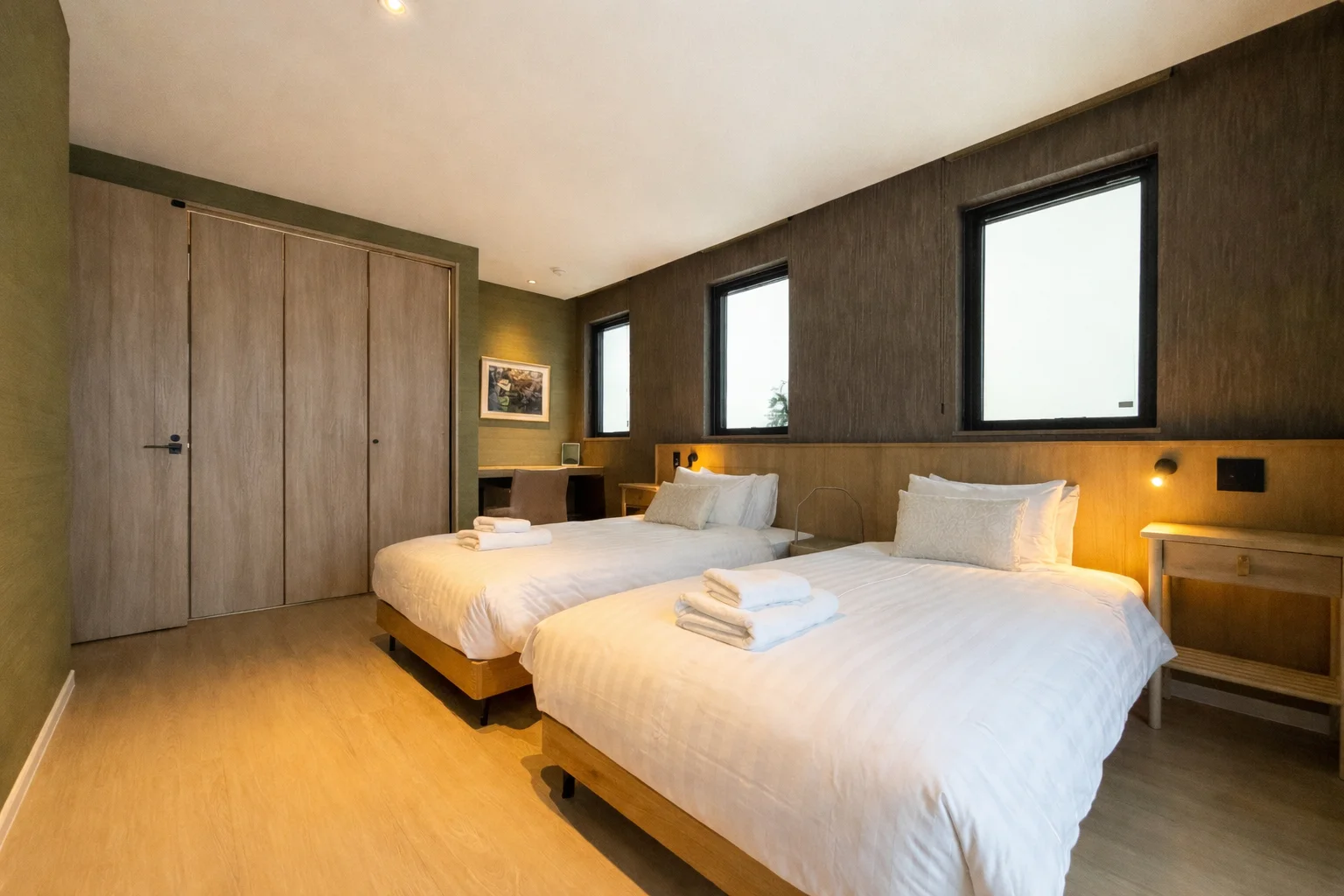 Twin bedroom with modern design